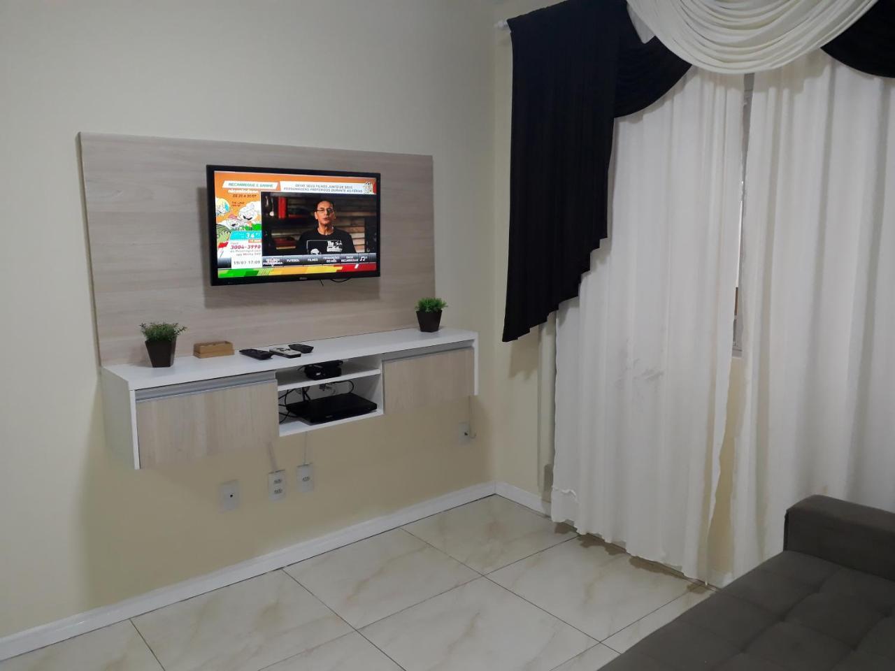 Ótimo Apto. 180 metros da Praia Balneario Camboriu Exterior foto